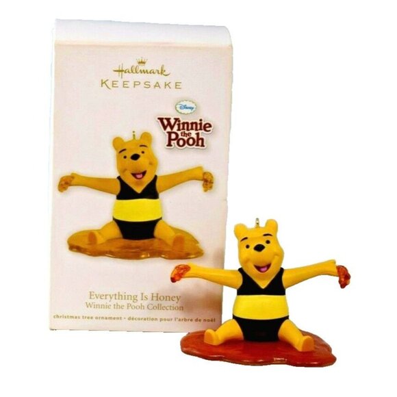 Hallmark Keepsake Ornament Winnie the Pooh Everything is Honey Christmas Decor - Picture 1 of 9